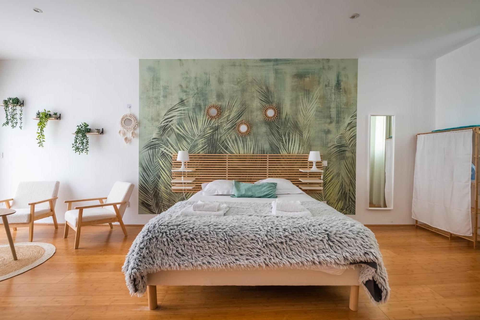 Apartment Le Bambou: Grand Au Calme, Climatise, 5 Min De La Gare Bordeaux